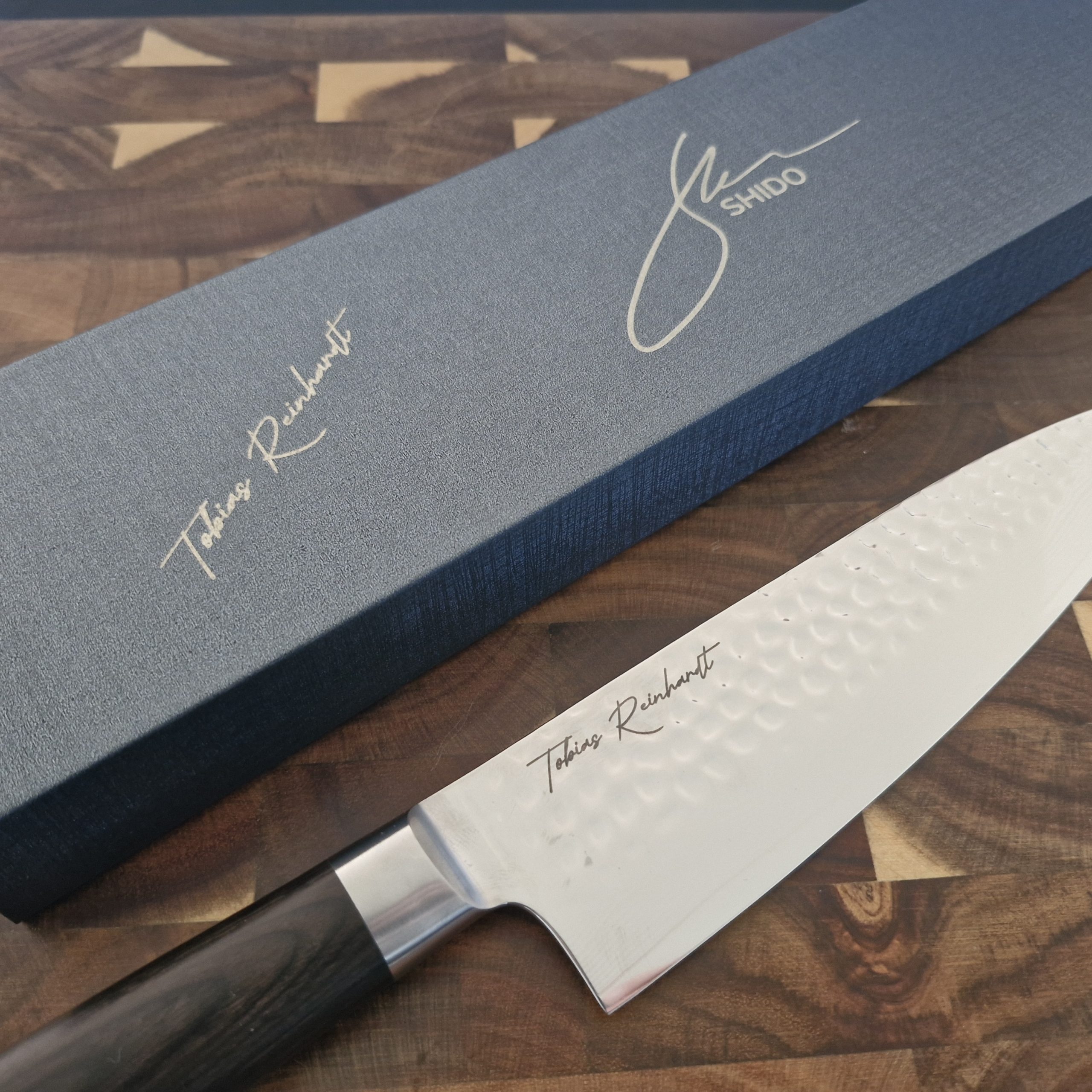 Graviertes SHIDO Damastmesser mit personalisierter Geschenkbox